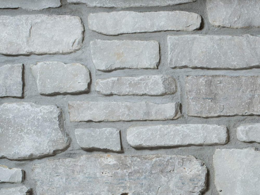 tumbled-lannon-splitface-charcoal
